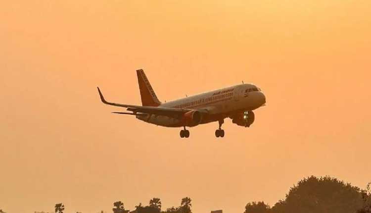 ఢిల్లీ వెళ్లాల్సిన ఎయిరిండియా ఫ్లైట్ జైపూర్‌కు మ‌ళ్లింపు