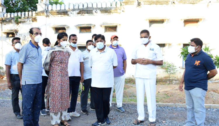 కరీంనగర్‌ పార్కులో పీవీ విగ్రహం ఏర్పాటు చేస్తాం