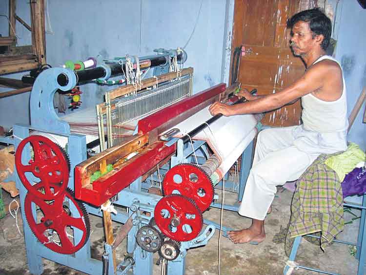 కుల వృత్తిదారులకు భరోసా