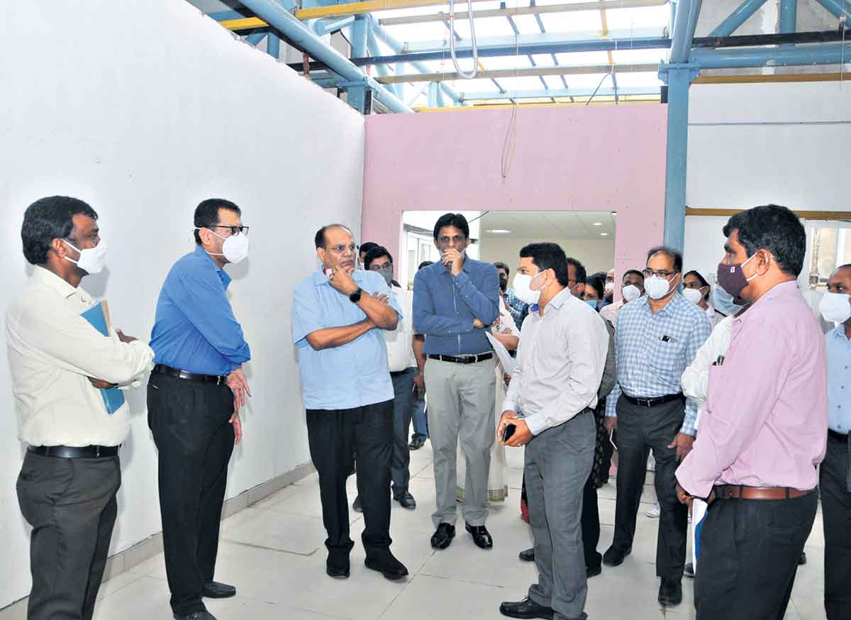 కొండాపూర్‌ ఆసుపత్రిని పరిశీలించిన సీఎస్‌
