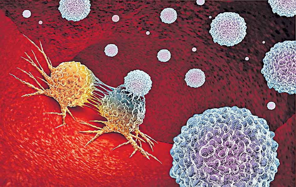 క్యాన్సర్‌ ఉన్నా.. వ్యాక్సిన్‌ తప్పదు!