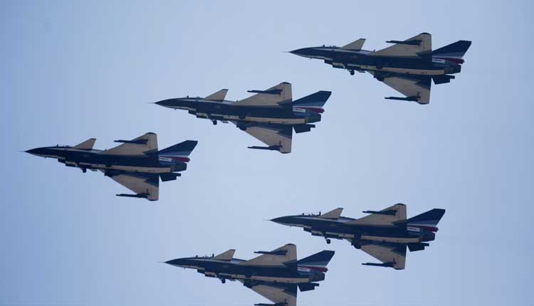 సరిహద్దుల్లో చైనా ఎయిర్‌ బేస్‌!