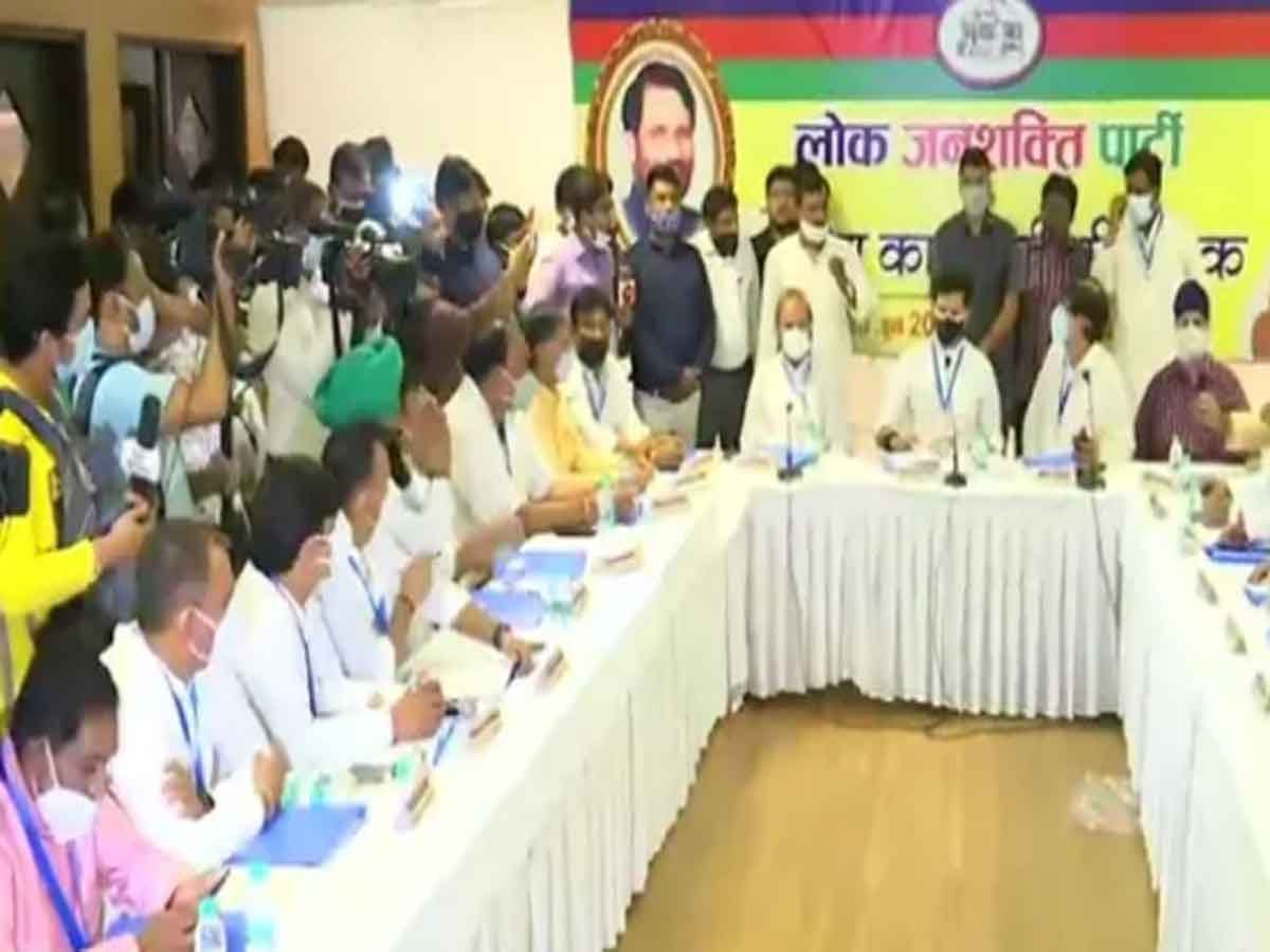 ఎల్జేపీపై ప‌ట్టుకు ఢిల్లీలో చిరాగ్ కీల‌క స‌మావేశం