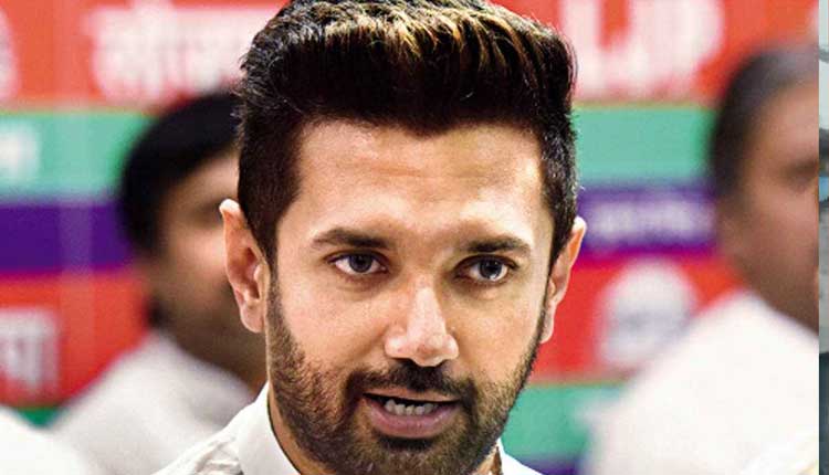 పార్టీ అధ్య‌క్ష ప‌ద‌వి నుంచీ చిరాగ్‌కు ఉద్వాస‌న‌