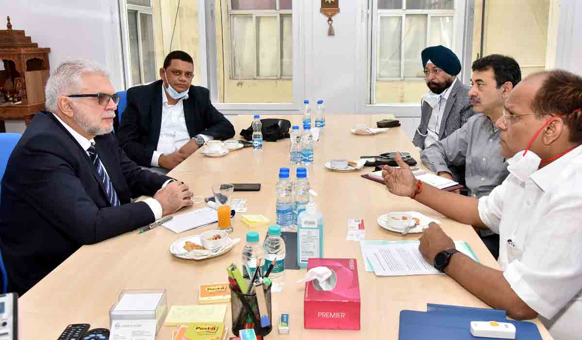 సీఎస్ సోమేశ్‌కుమార్‌ను క‌లిసిన కోస్టారికా అంబాసిడ‌ర్‌