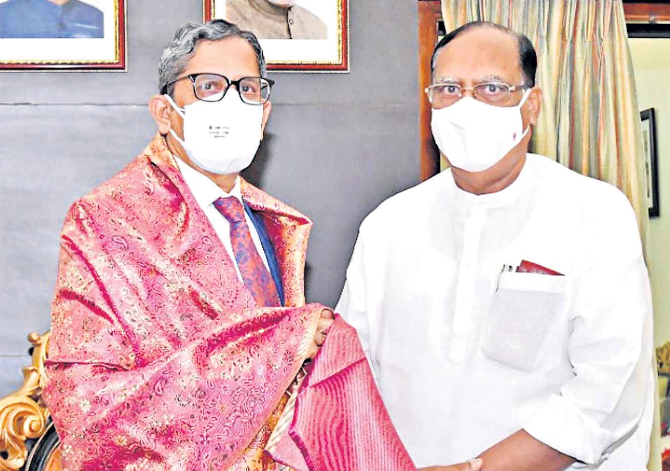 నల్లగొండను ఎలా వరించింది!