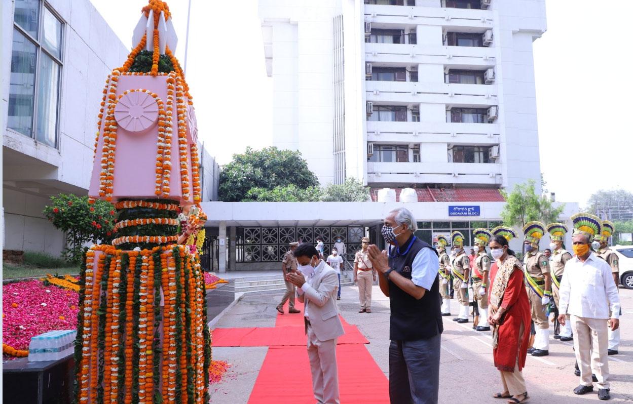ఢిల్లీలోని తెలంగాణ భ‌వ‌న్‌లో రాష్ర్ట ఆవిర్భావ వేడుక‌లు