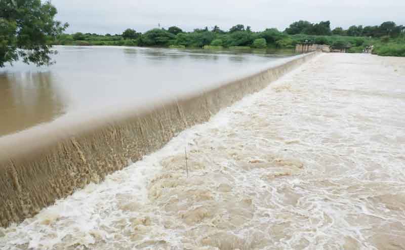 నాడు తాంబాళాలు.. నేడు గంగాళాలు