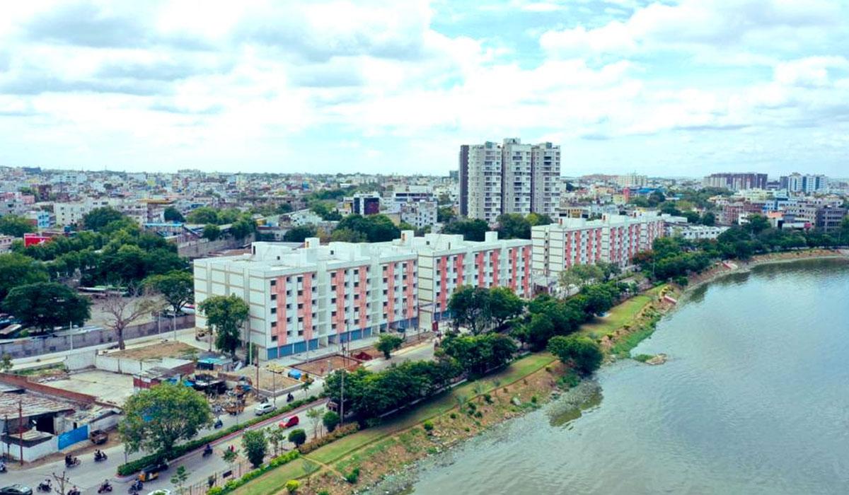 లేక్ వ్యూ డ‌బుల్ బెడ్రూం ఇండ్ల‌పై కేటీఆర్ ట్వీట్