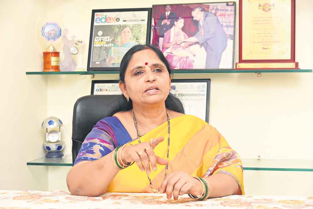 బధిరుల జ్యోతి!