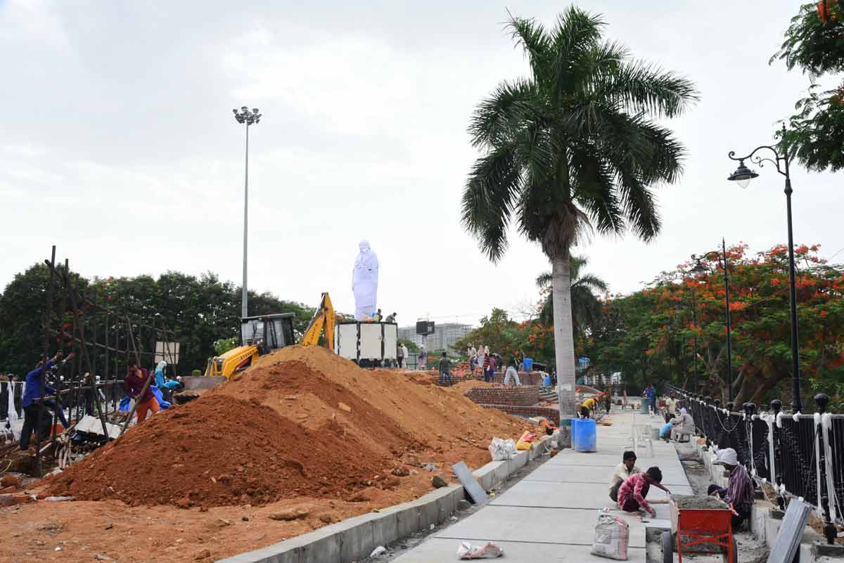 ఖ్యాతికి తగ్గట్లే ప్రతిమ