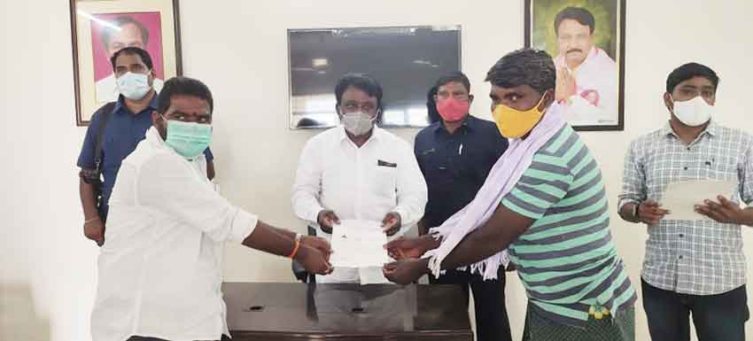 విరివిగా మొక్కలు నాటాలి