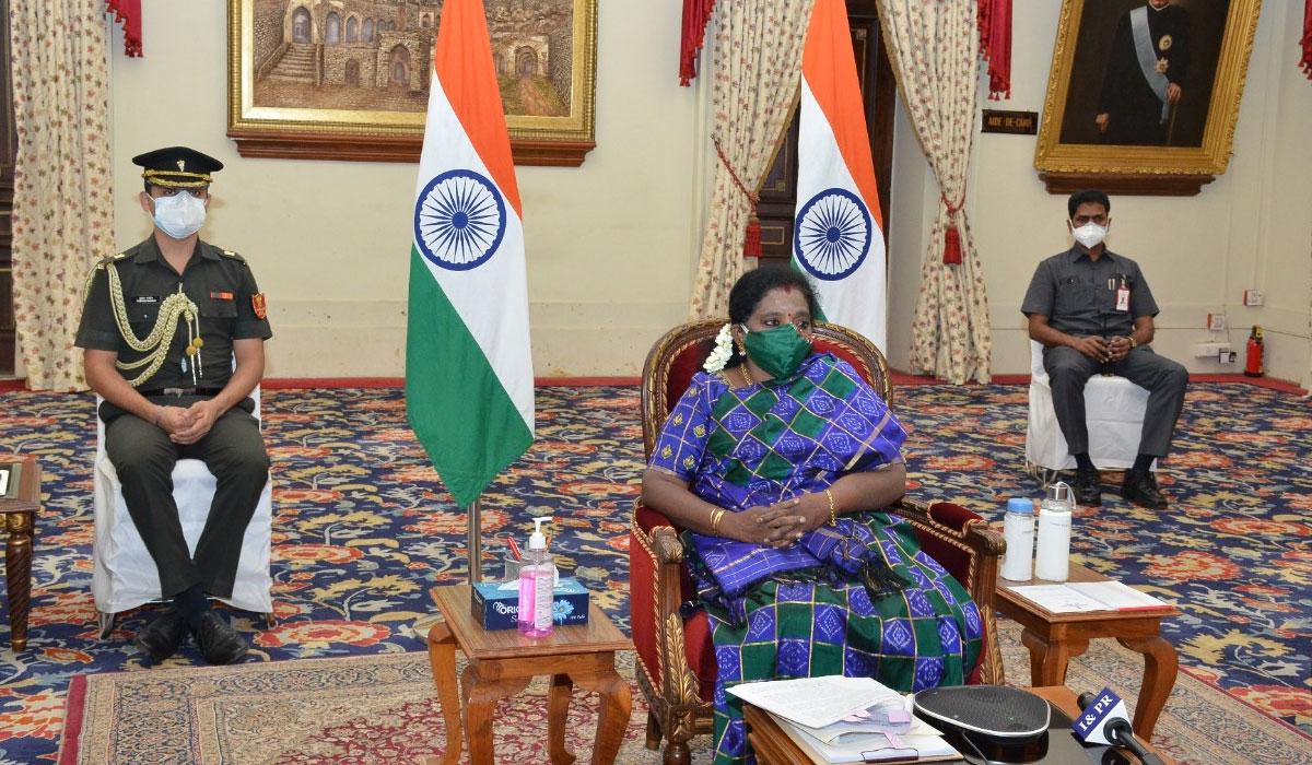 ర‌క్త‌దానం అంటే.. జీవ‌న దాన‌మే : గ‌వ‌ర్న‌ర్ త‌మిళిసై