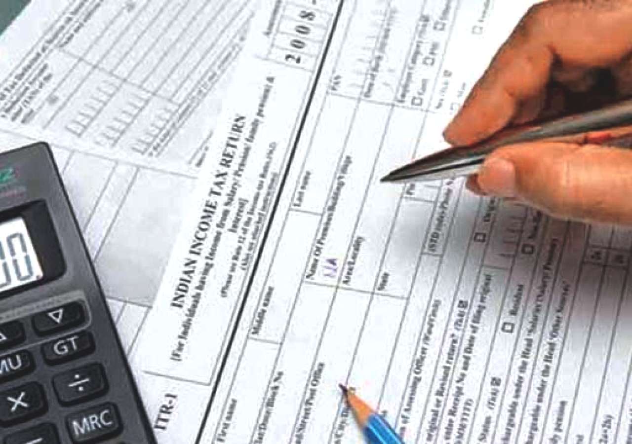 ITR FILING:ఈ నెలాఖ‌రే గ‌డువు లేదంటే డ‌బుల్ టీడీఎస్‌