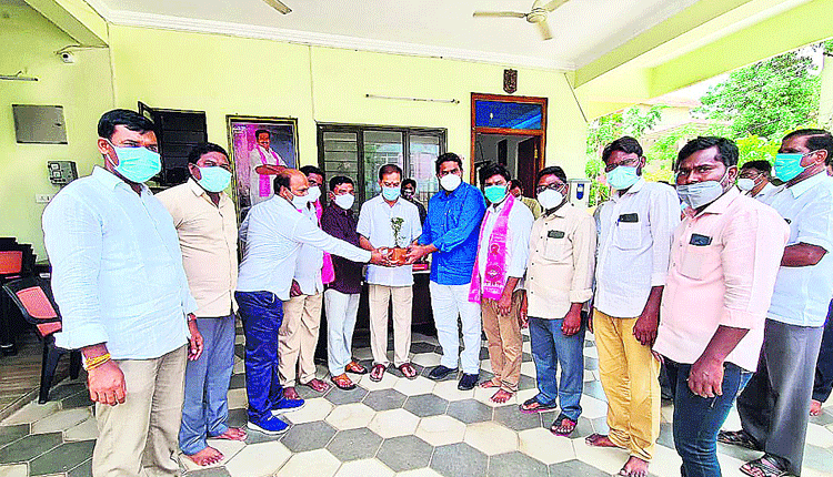 దళితుల పురోభివృద్ధికి ప్రత్యేక కృషి