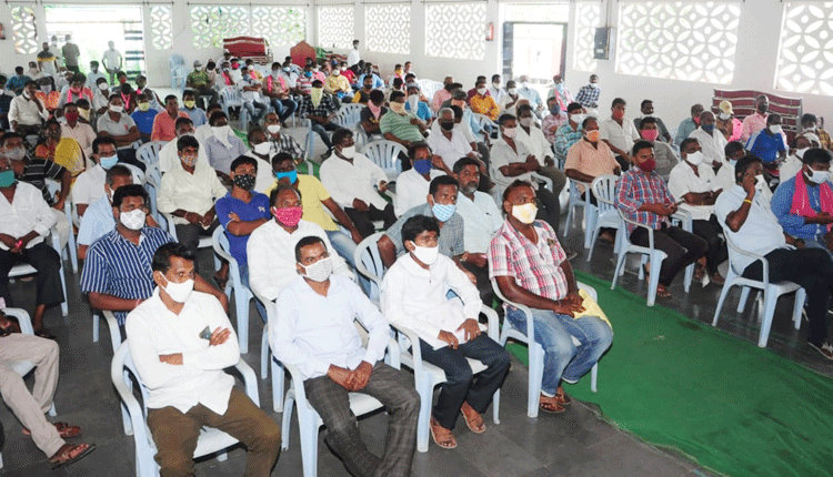 రజకులు, నాయీ బ్రాహ్మణులు సమాజ సేవకులు