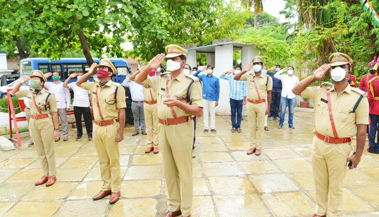 ఉత్తమ ‘సేవ’కు గుర్తింపు