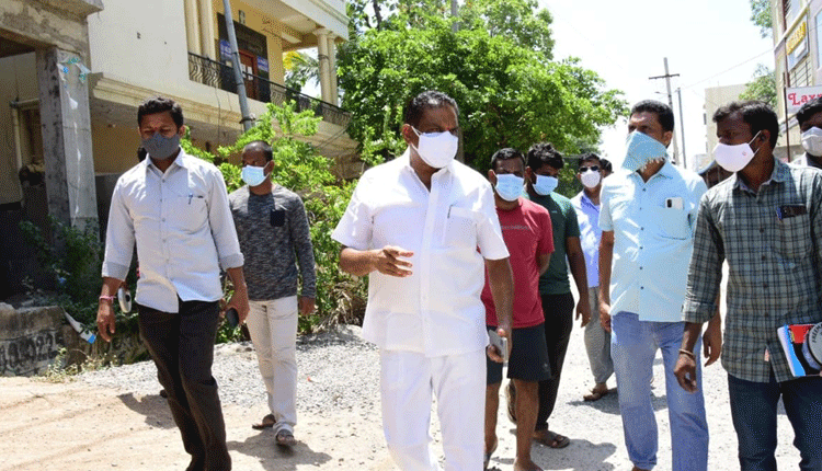 నగరాన్ని సుందరంగా తీర్చిదిద్దుతాం