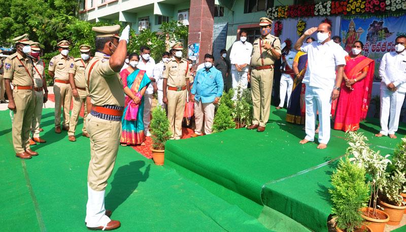 ఏడేళ్ల పాలనలో బలమైన పునాదులు