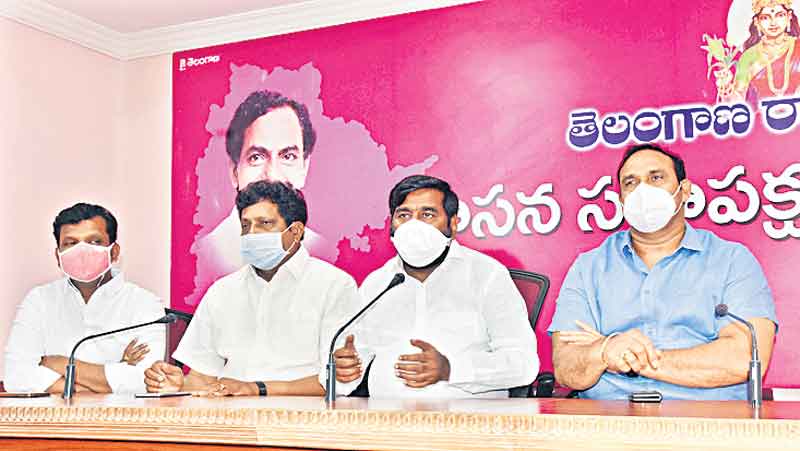 హుజూరాబాద్‌కు ఈటల ద్రోహం