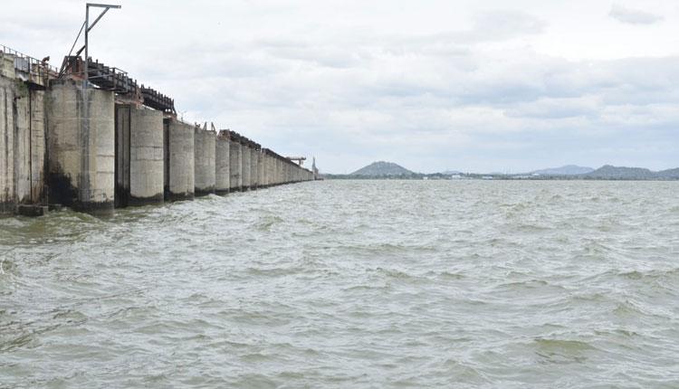 Jurala Project | జూరాల ప్రాజెక్టుకు కొనసాగుతున్న వరద.. మూసీలో 9 గేట్లు ఎత్తివేత