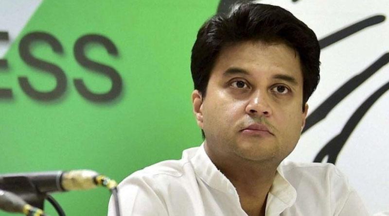 కాంగ్రెస్‌ పేరును మార్చుకుని ప్రజల వద్దకు వెళ్లాలి