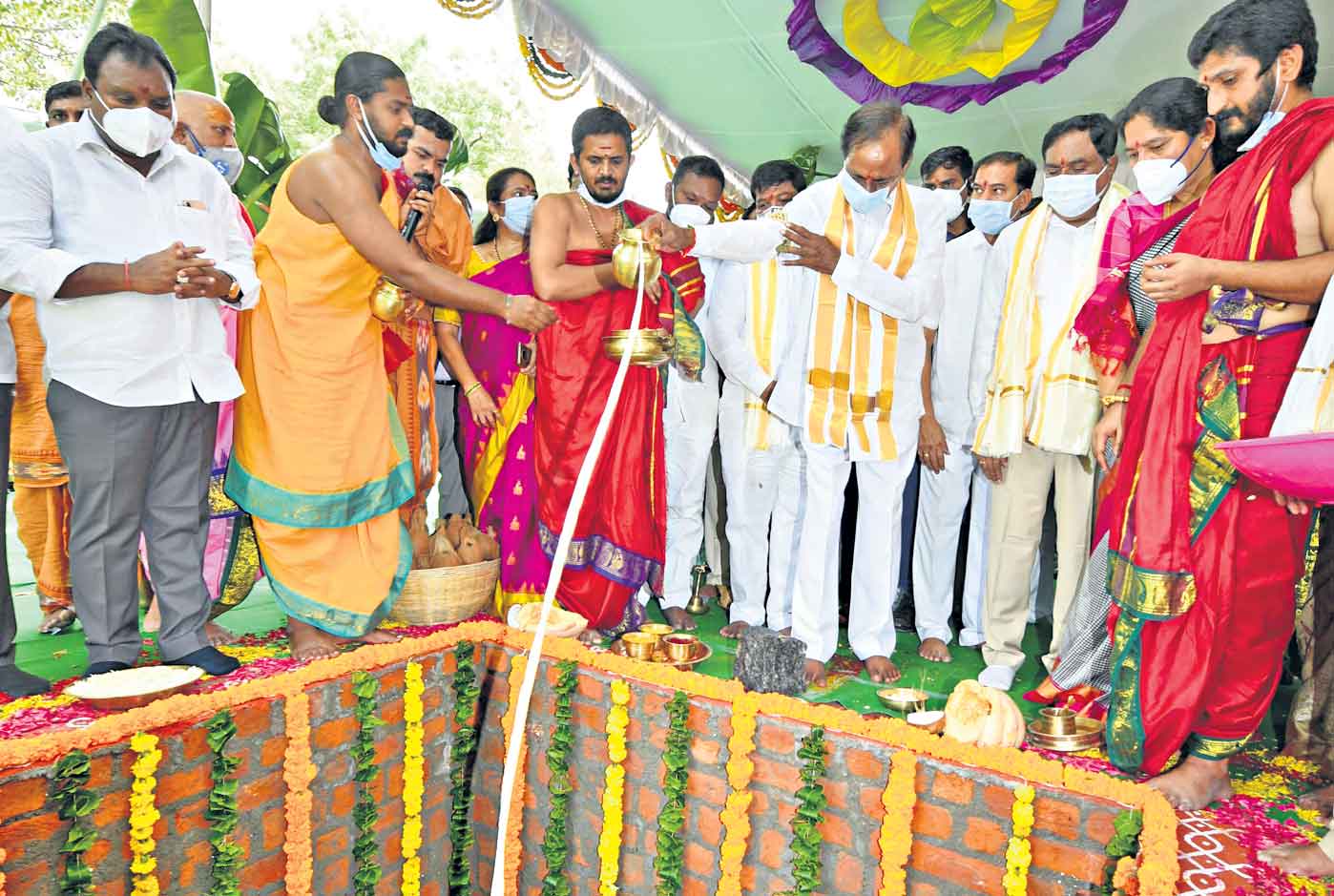 33 అంతస్తులతో అద్భుత దవాఖాన