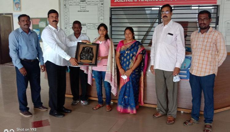 శెభాష్‌ దివ్యశ్రీ