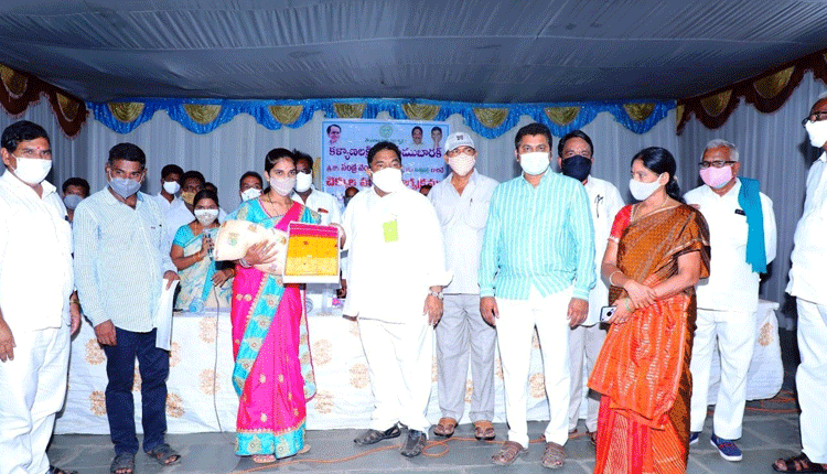 తెలంగాణ ప్రజల అదృష్టం