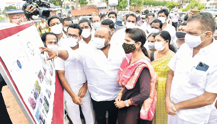 టూరిజం, ఐటీ హబ్‌గా తీర్చిదిద్దుతాం