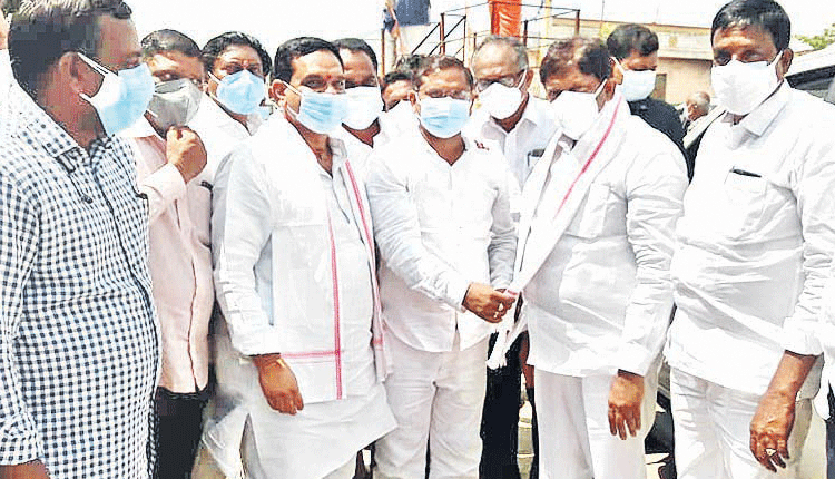 వరదకాలువతో సస్యశ్యామలం