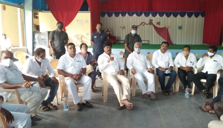 టీఆర్‌ఎస్ బలోపేతం కోసం కృషి చేయాలి