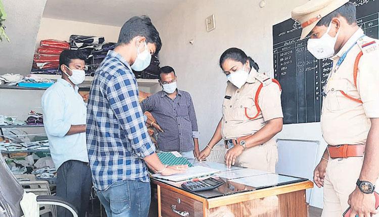 నకిలీపై నజర్