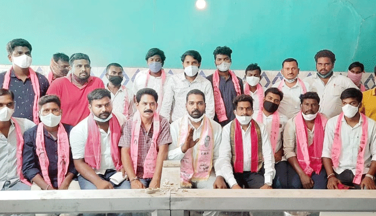 ఈటలది నీచ సంస్కారం