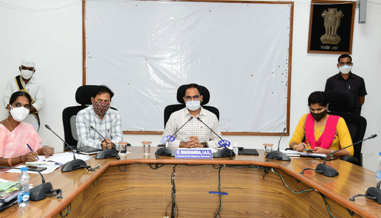 హరితహారం పకడ్బందీగా చేపట్టాలి