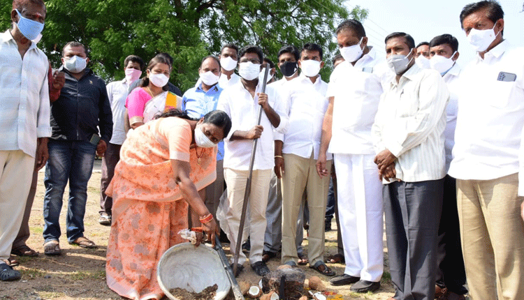 అభివృద్ధిలో ఆదర్శంగా నిలుపుతాం