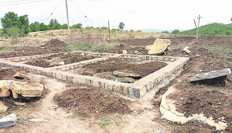 అలసత్వంపై ఆగ్రహం..