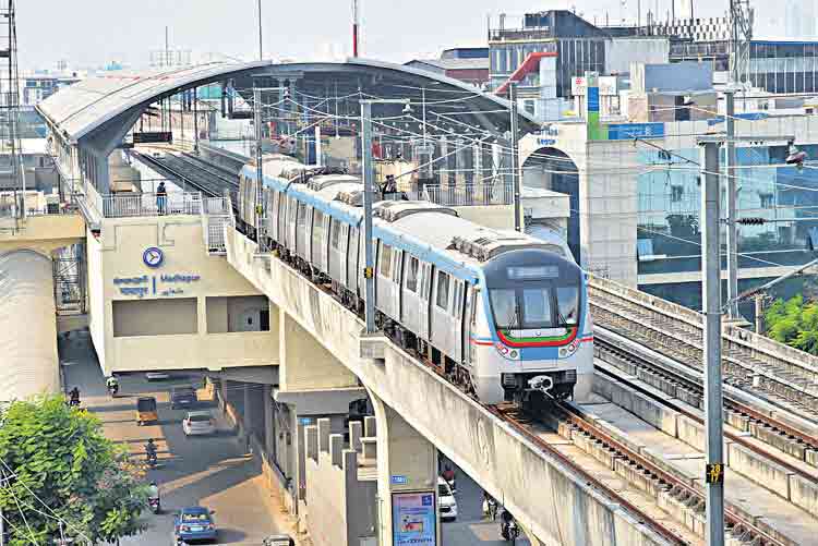 మెట్రో నిధుల్లో కేంద్రం వివక్ష