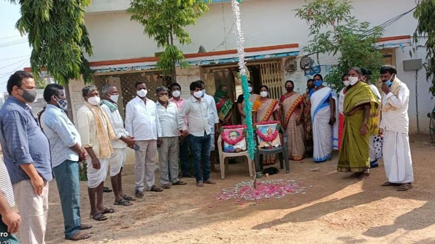 ఘనంగా రాష్ట్ర అవతరణ వేడుకలు