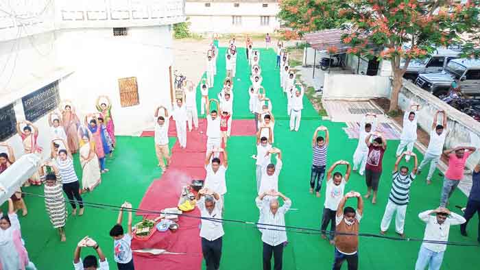 ఘనంగా యోగా దినోత్సవం
