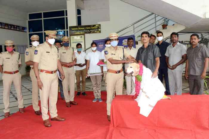 పోలీసు జాగిలాల సేవలు ఎంతో గొప్పవి