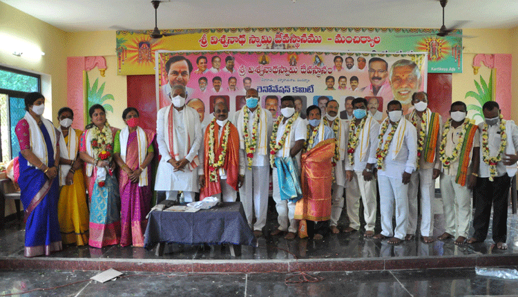 విశ్వనాథ ఆలయ అభివృద్ధికి కృషి చేయండి