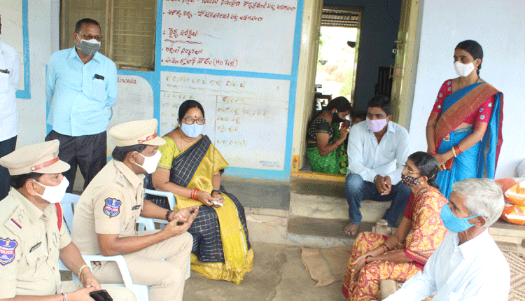 లొంగిపోతే పునరావాసం కల్పిస్తాం