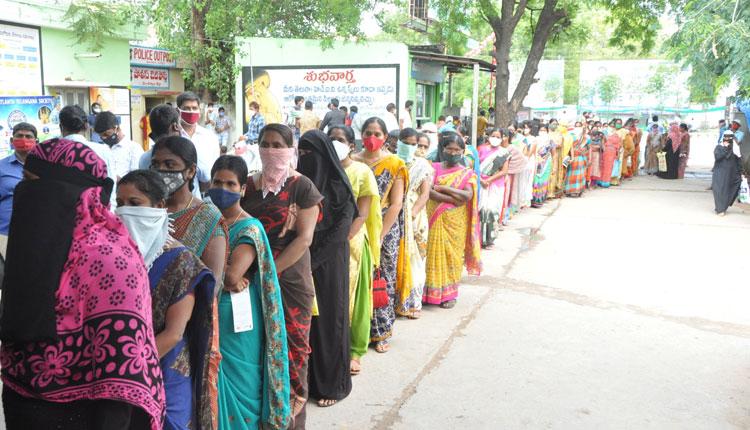 వ్యాక్సినేషన్‌కు విశేష స్పందన