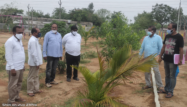 బాధ్యతాయుతంగా పనిచేయాలి
