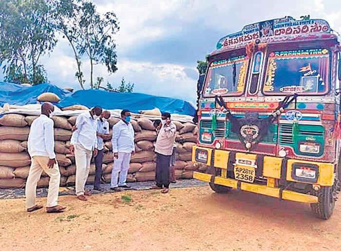 చివరి గింజా కొనుగోలు చేస్తాం
