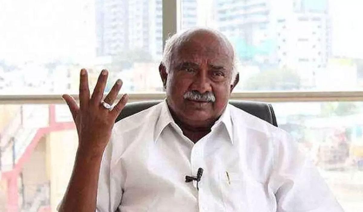 క‌ర్ణాట‌క సీఎంను మార్చాల‌న్న బీజేపీ ఎమ్మెల్సీ