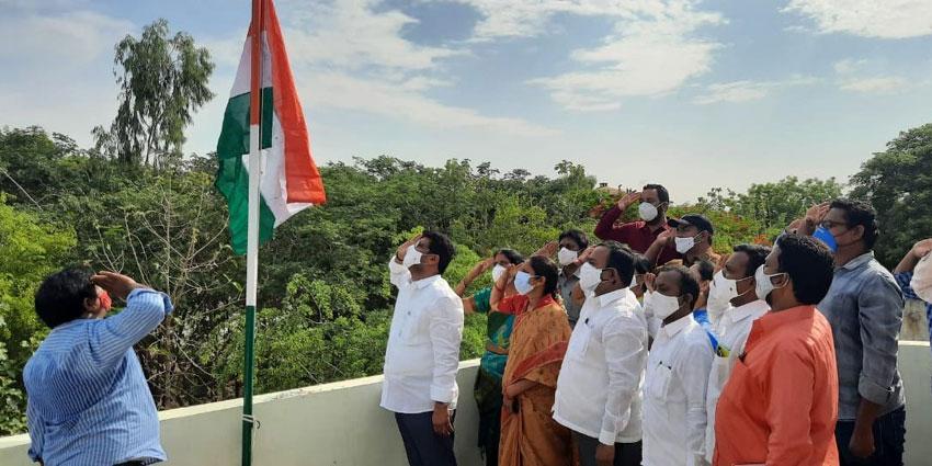 స్వయం సమృద్ధి దిశగా తెలంగాణ