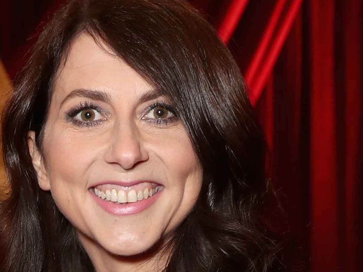 200 కోట్ల డాల‌ర్లు విరాళం ఇచ్చిన జెఫ్ బెజోస్‌ మాజీ భార్య‌