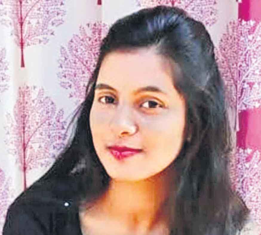 హాట్‌ కేక్‌..‘వన్‌ మంత్‌ స్టోరీ’